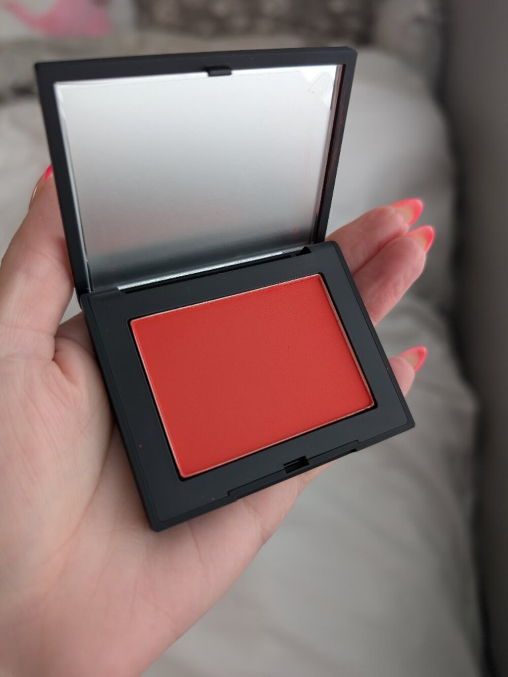 Powder Blush - Picture 2 of 3